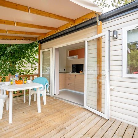 Camping Des Salines Salies-de-Béarn Екстериор снимка