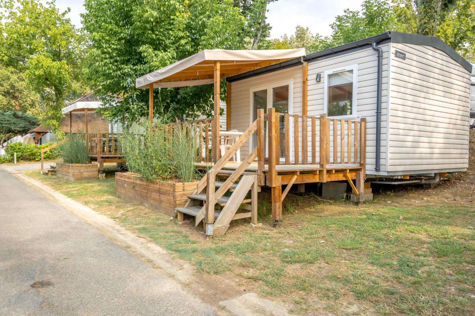 Camping Des Salines Salies-de-Béarn Екстериор снимка